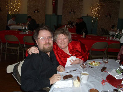 a coue enjoying the dinner